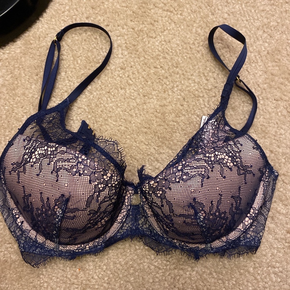 Victoria’s Secret bra